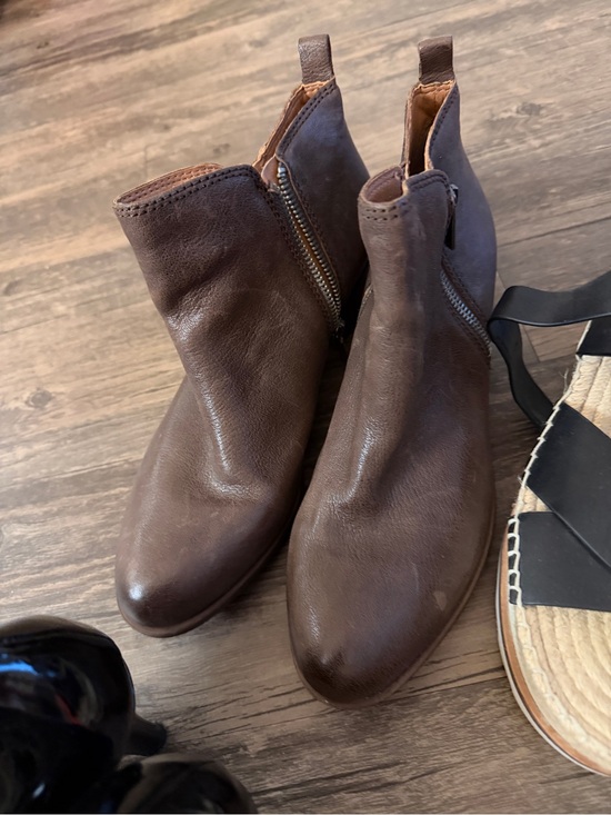 Lucky Brand Shoes - Brown lucky brand boots 9